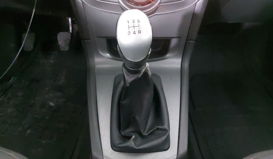 Ford Fiesta 1.6 S MT Hatchback 2014