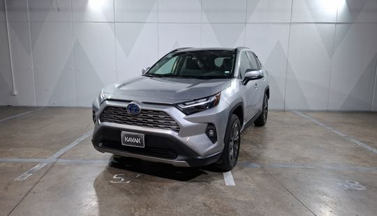 Toyota • RAV4
