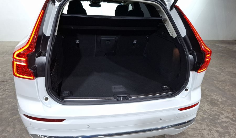 Volvo Xc60 2.0 B6 MHEV ULTIMATE AUTO AWD Suv 2023