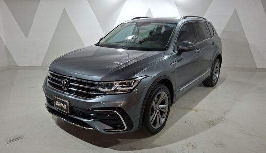 Volkswagen • Tiguan