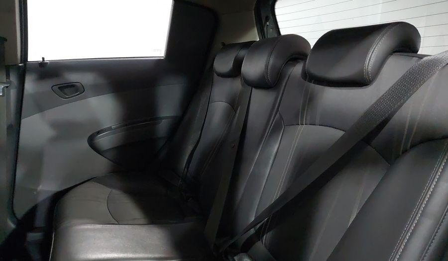 Chevrolet Spark 1.4 LTZ C MT Hatchback 2017
