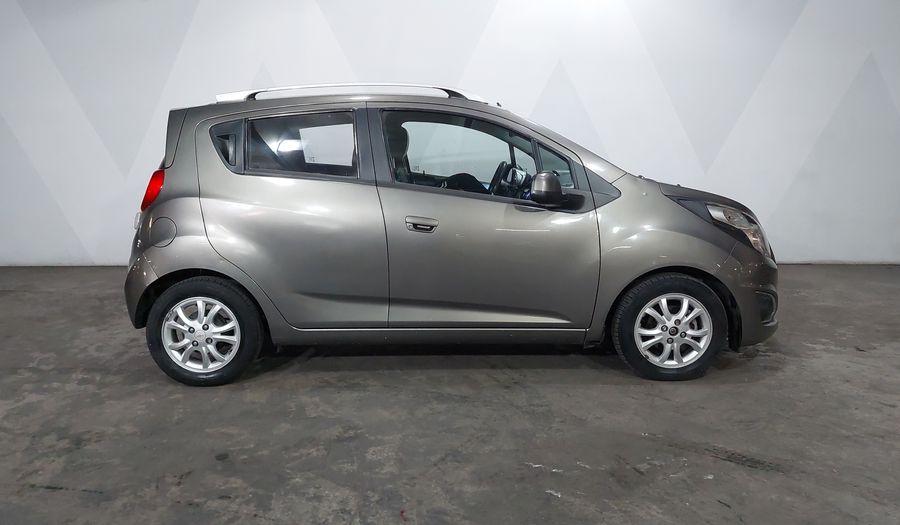 Chevrolet Spark 1.4 LTZ C MT Hatchback 2017