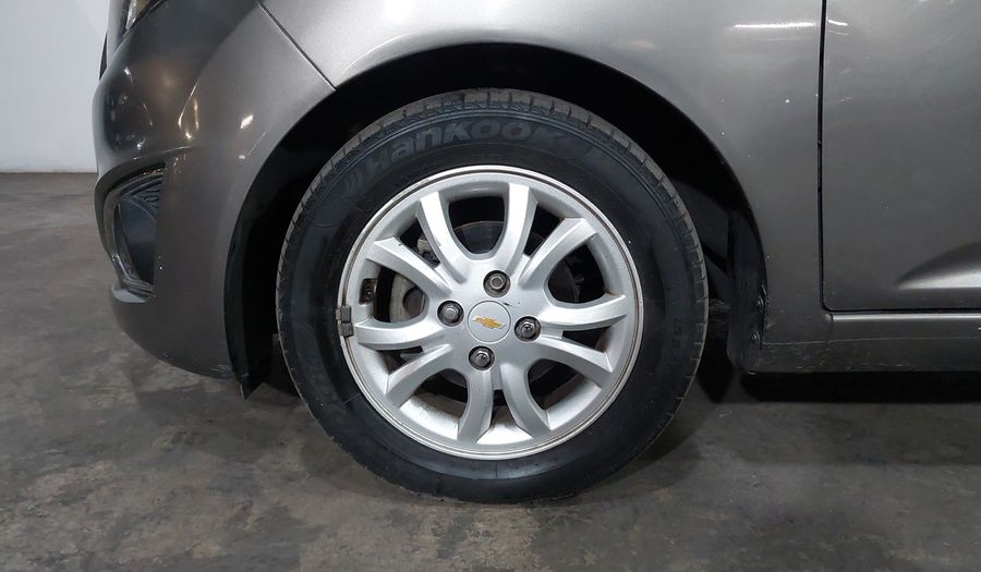 Chevrolet Spark 1.4 LTZ C MT Hatchback 2017
