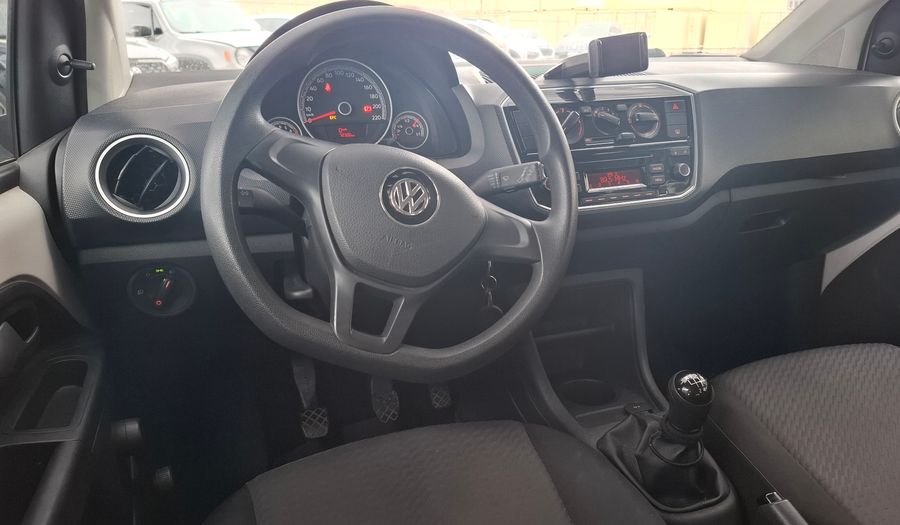 Volkswagen Up 1.0 MOVE UP Hatchback 2018