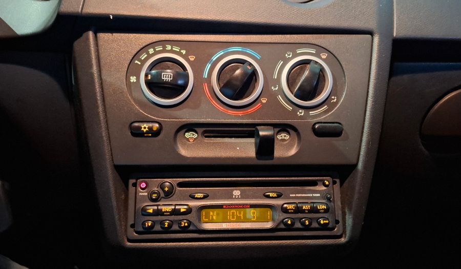 Suzuki Fun 1.4 N AC + PS Hatchback 2011