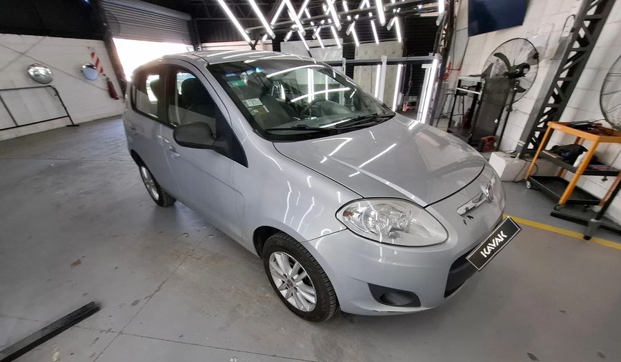 Fiat Palio 1.6 16V ESSENCE Hatchback 2014