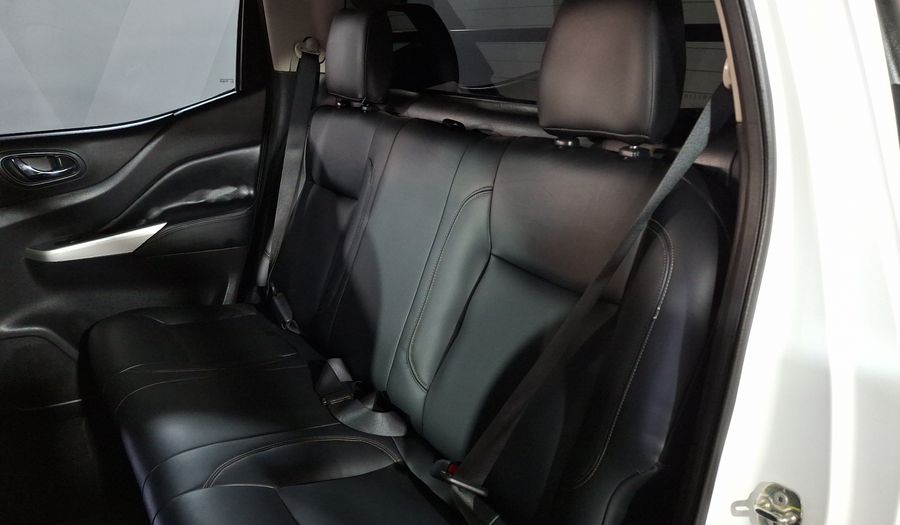 Nissan Np300 2.5 LE TM AC Pickup 2017