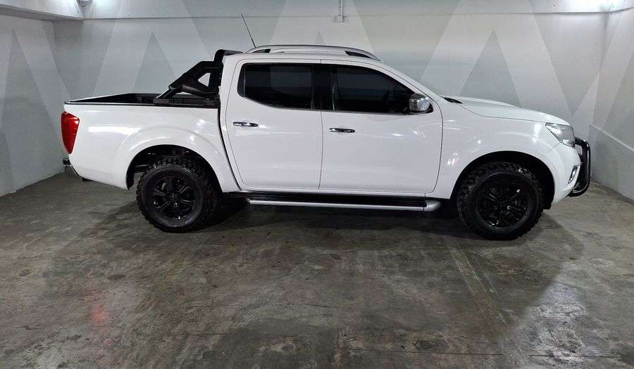 Nissan Np300 2.5 LE TM AC Pickup 2017