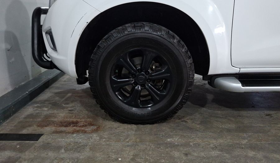 Nissan Np300 2.5 LE TM AC Pickup 2017