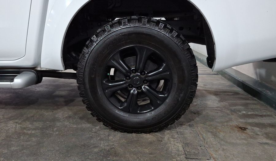 Nissan Np300 2.5 LE TM AC Pickup 2017