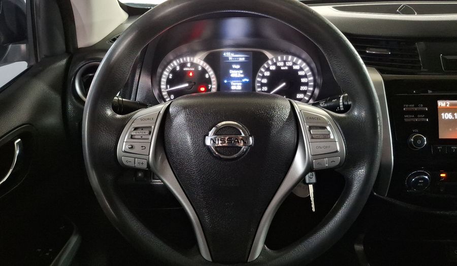 Nissan Np300 2.5 LE TM AC Pickup 2017