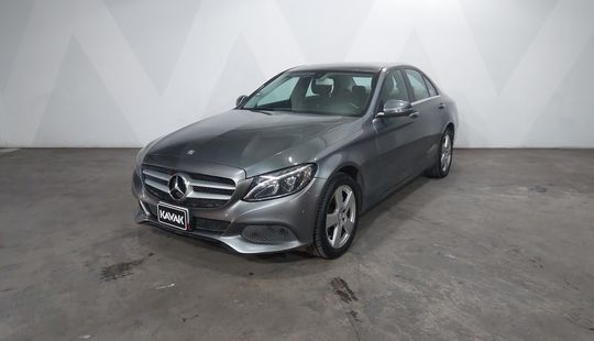 Mercedes Benz • Clase C