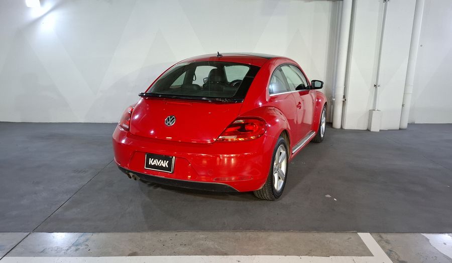 Volkswagen Beetle 2.5 SPORT MT Hatchback 2015