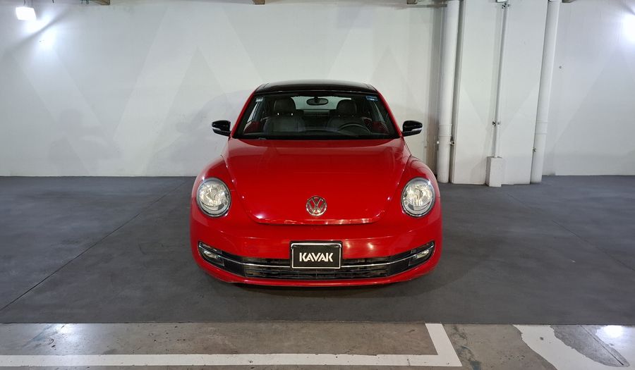 Volkswagen Beetle 2.5 SPORT MT Hatchback 2015