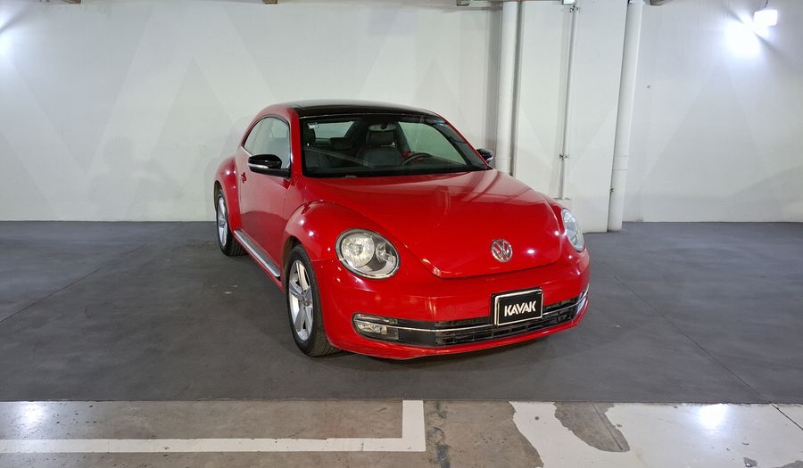 Volkswagen Beetle 2.5 SPORT MT Hatchback 2015