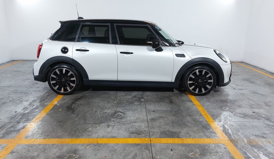 Mini Cooper S 2.0 COOPER CLASSIC DCT Hatchback 2023