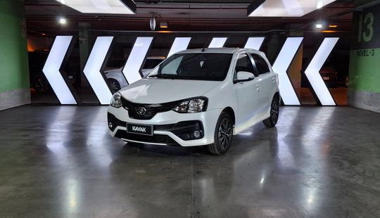 Toyota • Etios