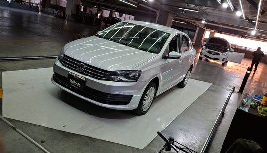 Volkswagen • Vento