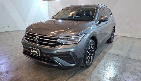 Volkswagen • Tiguan