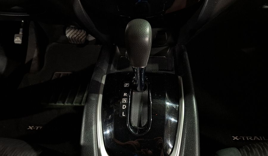 Nissan X-trail 2.5 SENSE 3 ROW CVT Suv 2021