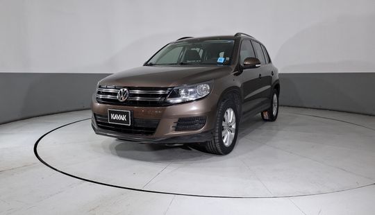 Volkswagen • Tiguan