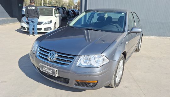 Volkswagen • Bora