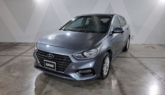 Hyundai • Accent