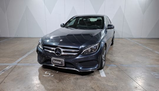 Mercedes Benz • Clase C