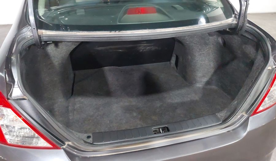 Nissan V-drive 1.6 V-DRIVE A/C Sedan 2021