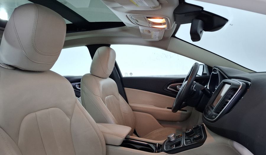 Chrysler 200 3.6 C ADVANCE Sedan 2016