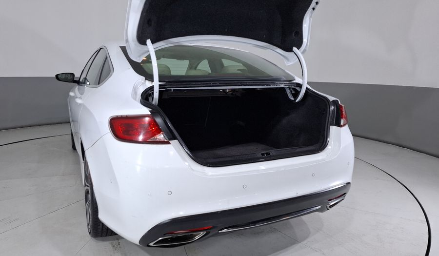 Chrysler 200 3.6 C ADVANCE Sedan 2016