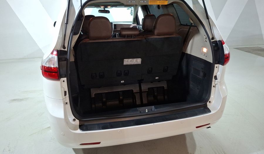 Toyota Sienna 3.5 LIMITED AT Minivan 2017