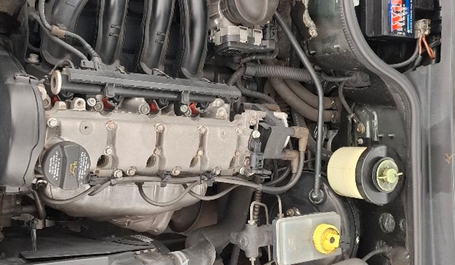 Volkswagen Gol 1.4 POWER (+DA+AA) Hatchback 2012