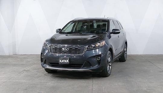 Kia • Sorento