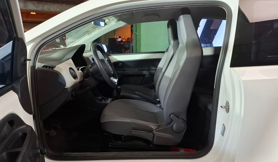 Volkswagen Up 1.0 MOVE UP Hatchback 2015