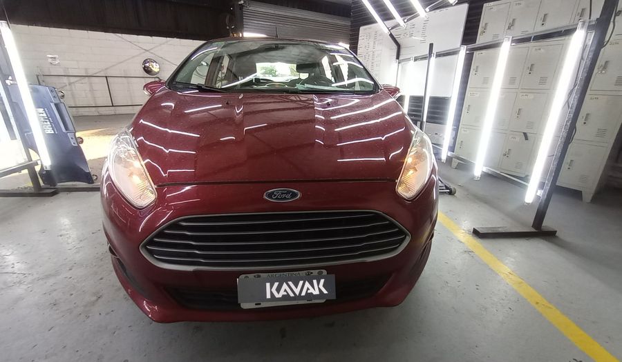 Ford Fiesta Kinetic Design 1.6 SE Hatchback 2015