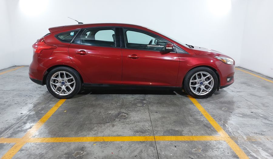 Ford Focus 2.0 SE LUXURY AT Hatchback 2016