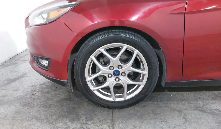 Ford Focus 2.0 SE LUXURY AT Hatchback 2016