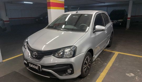 Toyota • Etios