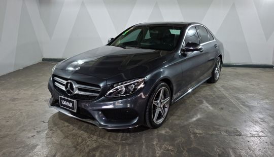 Mercedes Benz • Clase C