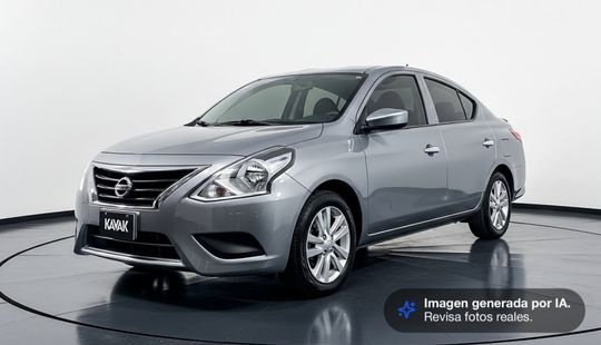 Nissan • Versa