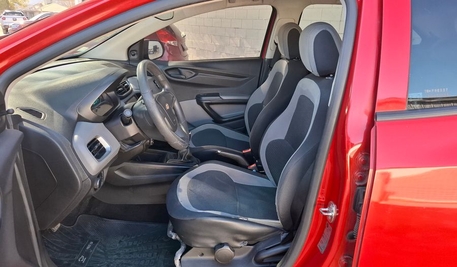 Chevrolet Onix 1.4 LT Hatchback 2015