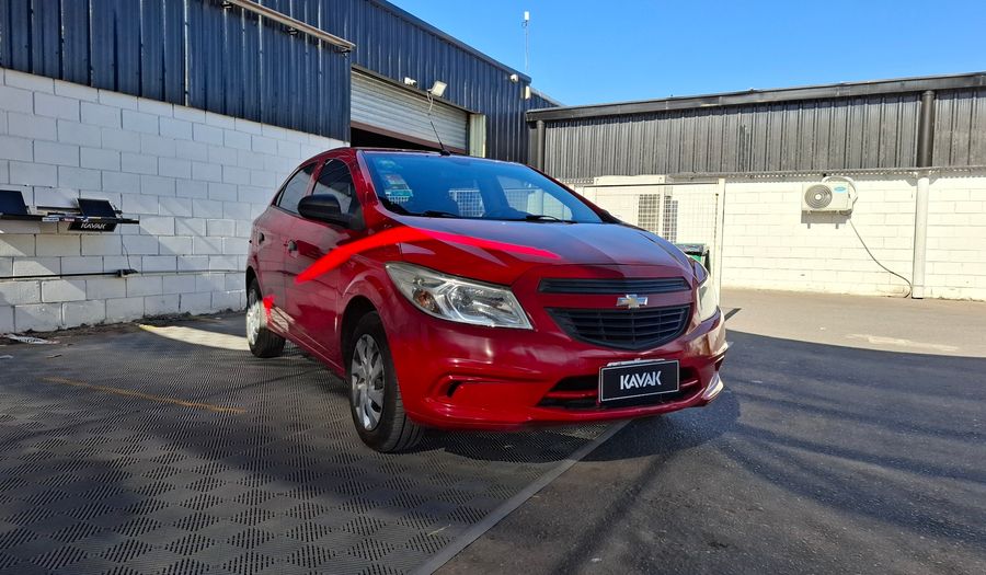 Chevrolet Onix 1.4 LT Hatchback 2015