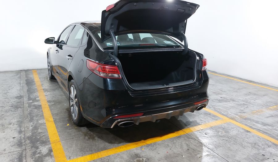 Kia Optima 2.0 TURBO GDI SXL AT Sedan 2016