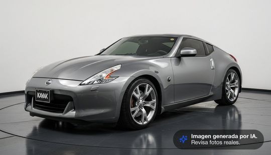 Nissan • 370Z