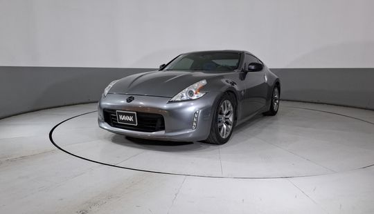 Nissan • 370Z