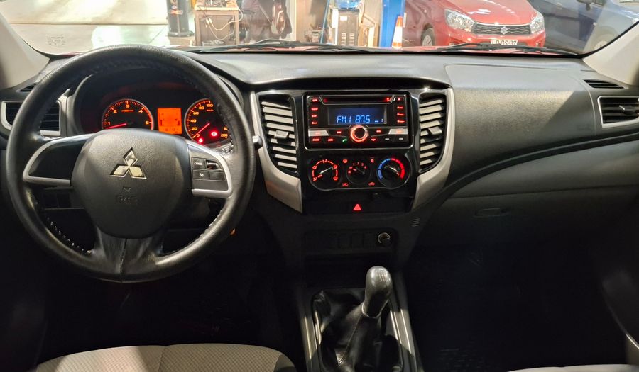 Mitsubishi L200 2.4 TD KATANA DC CR WF Pickup 2018