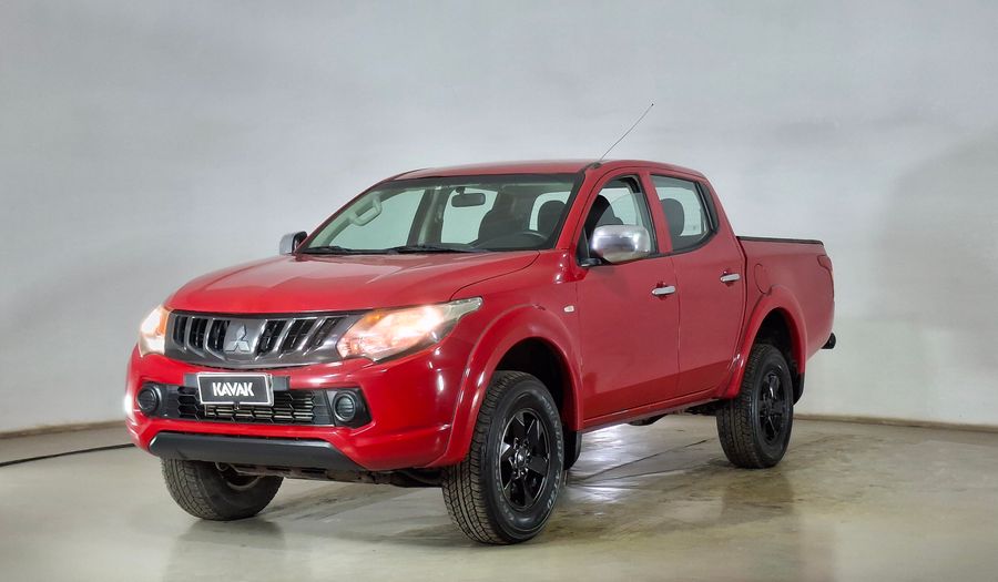 Mitsubishi L200 2.4 TD KATANA DC CR WF Pickup 2018