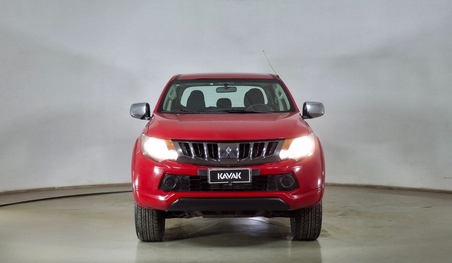 Mitsubishi L200 2.4 TD KATANA DC CR WF Pickup 2018