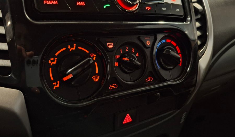 Mitsubishi L200 2.4 TD KATANA DC CR WF Pickup 2018
